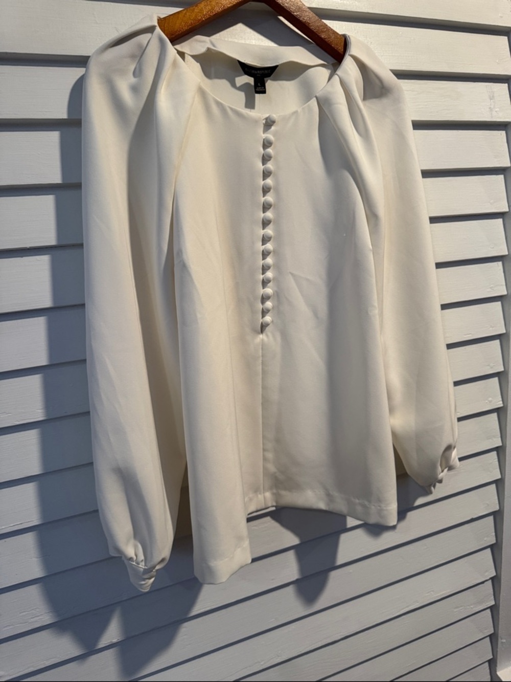 NEW Banana Republic button blouse cream